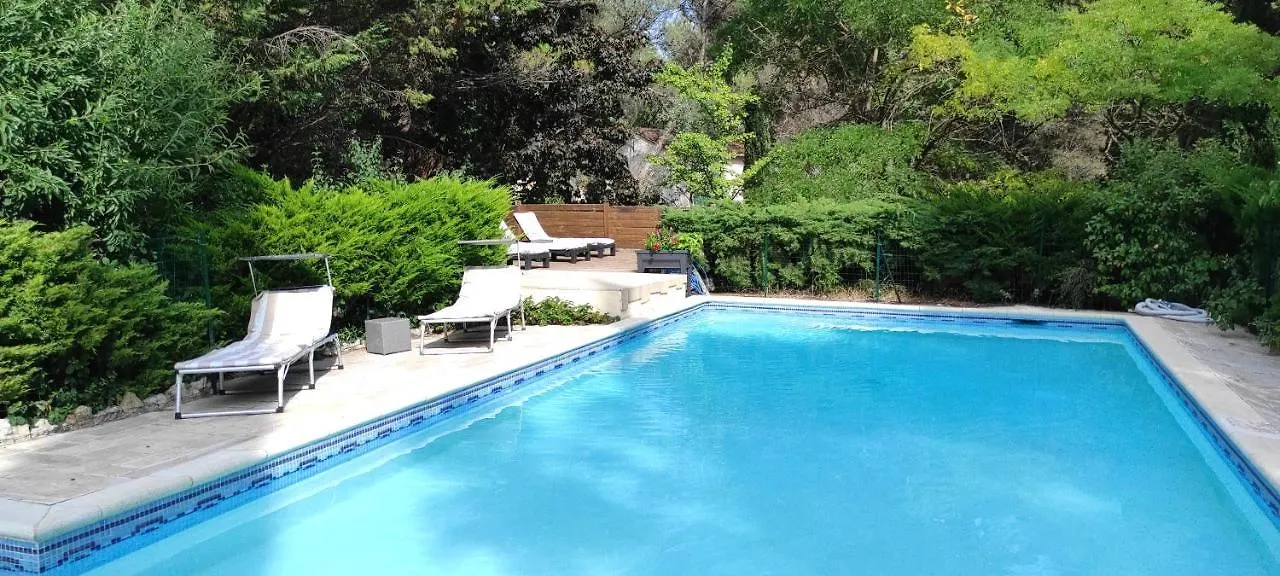 Le Laou Bed & Breakfast Mimet 0*,  France