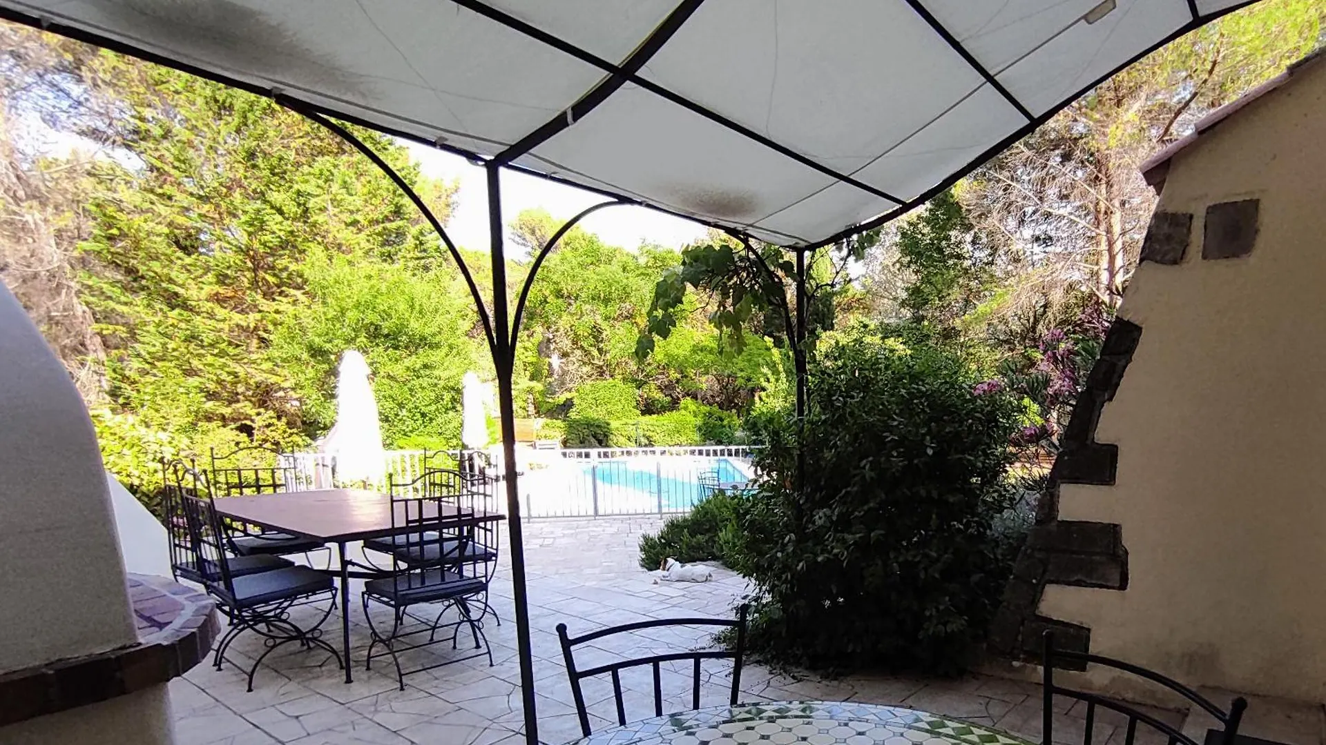 Le Laou Bed & Breakfast Mimet
