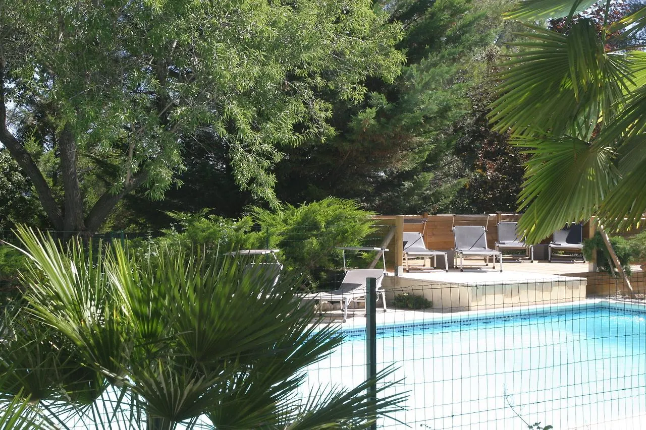 Le Laou Bed & Breakfast Mimet 0*,